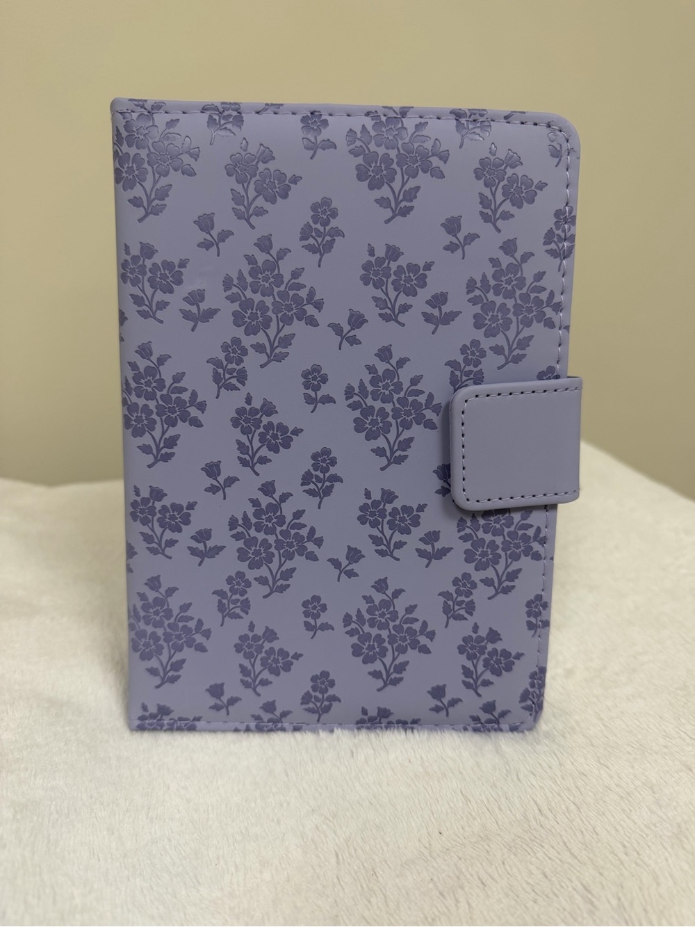 One Design Journal with Magnetic Closure